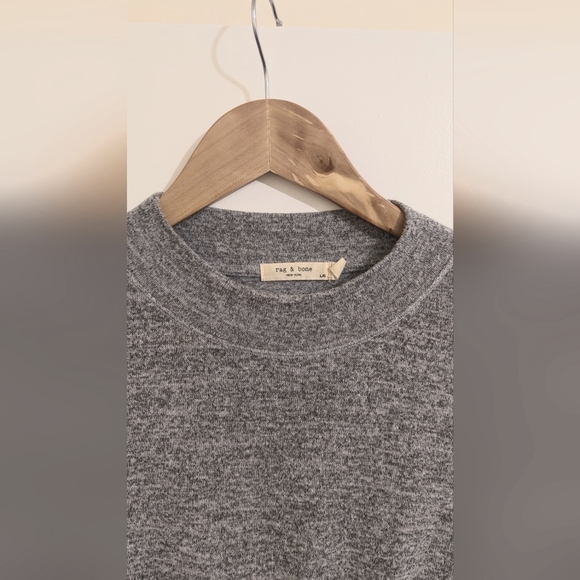 Rag and Bone stretch knit turtleneck. - Picture 3 of 4